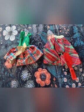 Barbie Clothes Lot Of Three Dress Skirt Hair Brush Holiday Christmas